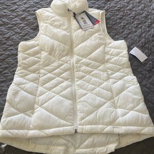 ZeroXposur Women's Ivory Puffer Vest
